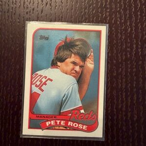 Topps Reds Checklist Card - Red, Black, White Pete rose collectible card